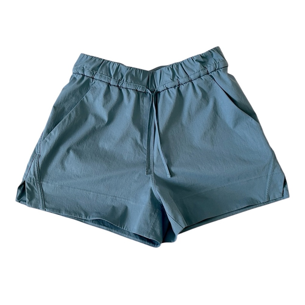 Lululemon Women's Blue Shorts, Size S